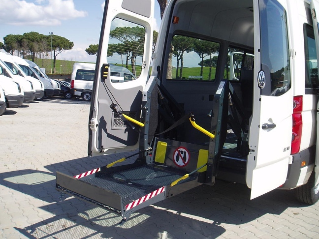 A Vittoria si sospende il servizio trasporto disabili. Il comune non paga da 16 mesi