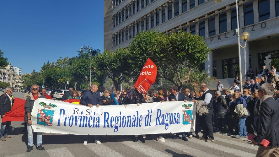 Che il governo regionale eviti il dissesto per le ex province. Lo chiede Nello Di Pasquale