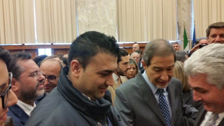 Nello Musumeci si è ufficialmente insediato. E’ Presidente della Regione con pieni poteri.