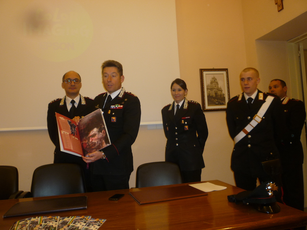Presentato il nuovo calendario dei Carabinieri. Uno sguardo anche all’Africa