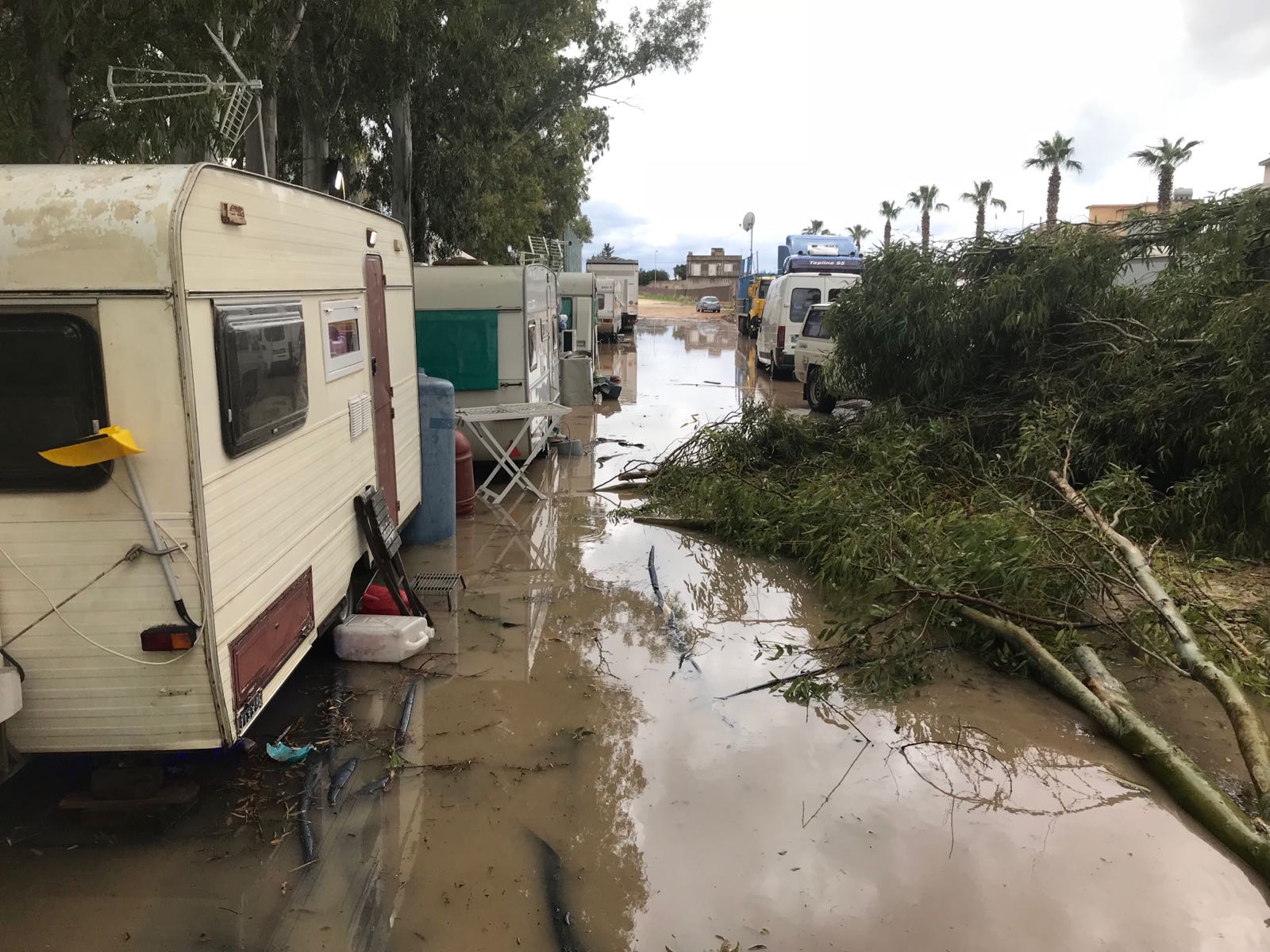 La bomba d’acqua nell’ipparino. Gli interventi dei Vigili del Fuoco. TUTTE LE FOTO