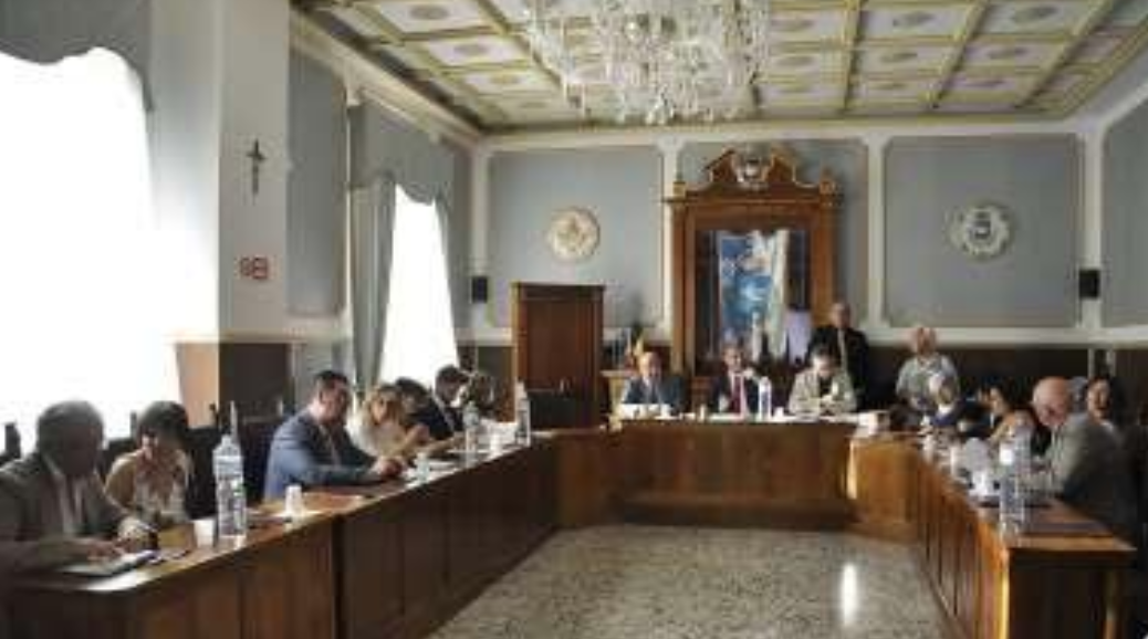 A Santa Croce Camerina un Consiglio comunale sui generis