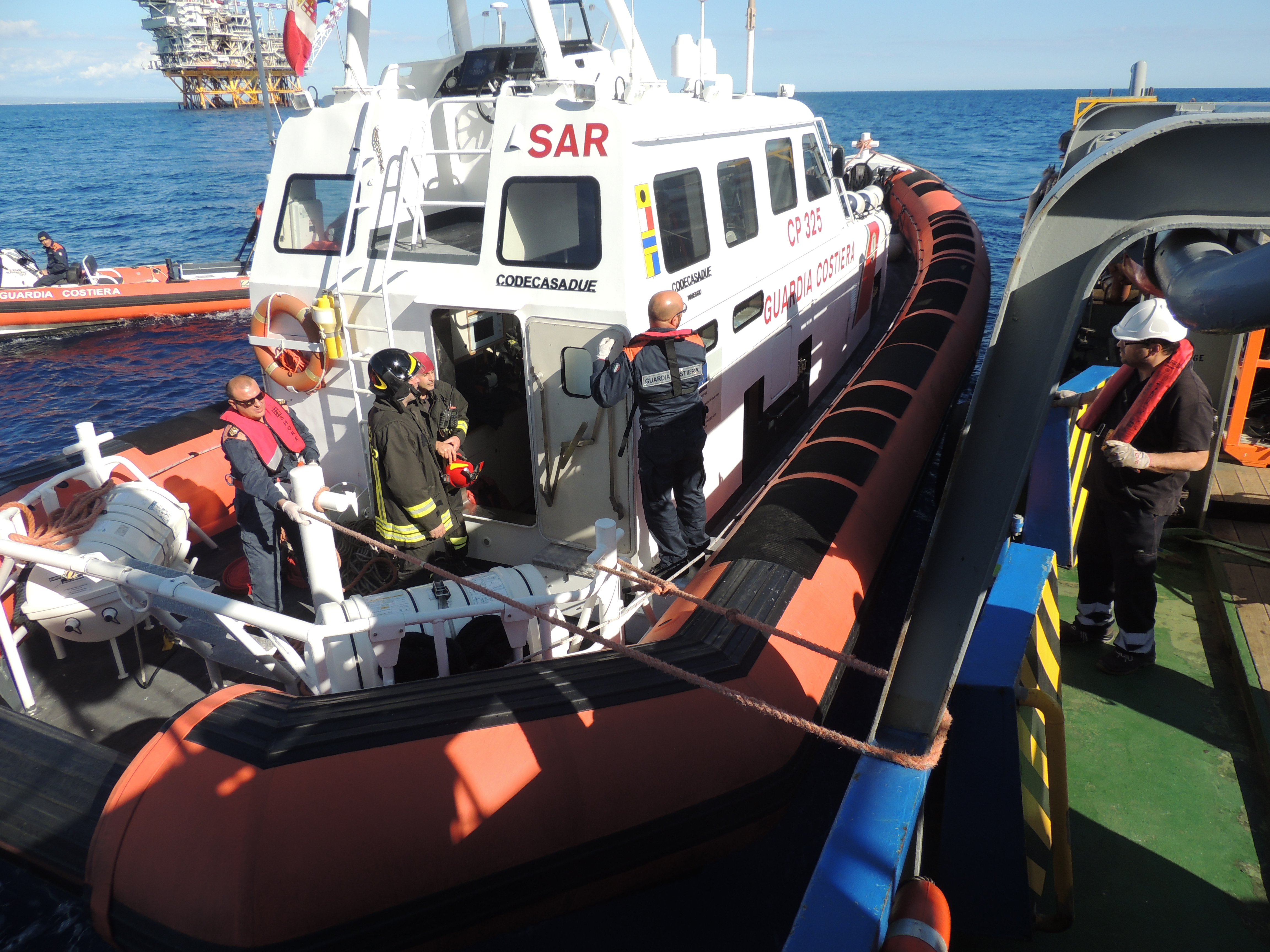 Inquinamento a mare nell’area della piattaforma Vega. Ma è solo un’esercitazione andata a buon fine