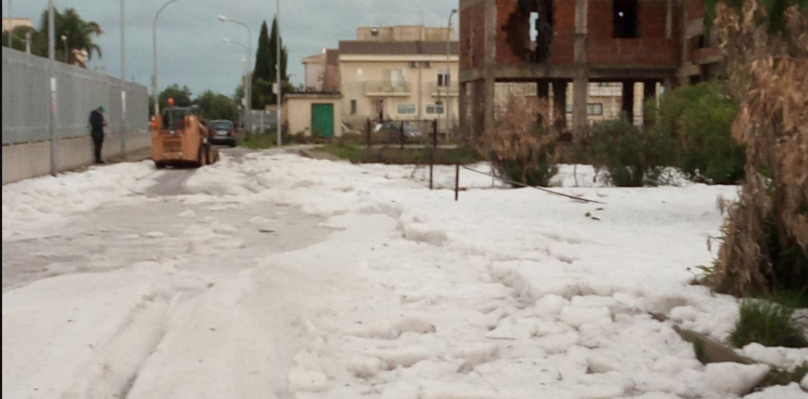 Il fiume di grandine. Ad Acate. Mai vista una cosa del genere. VIDEO