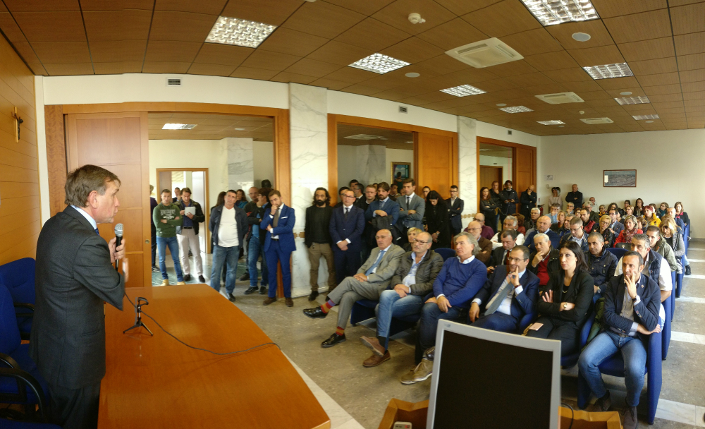 Area vasta, sen. Mauro (FI): “La Provincia di Ragusa annichilita, simbolo di un neocolonialismo, e gli altri festeggiano…”