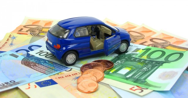 Risparmiare sulla Rc auto: il ruolo determinante dei comparatori on line