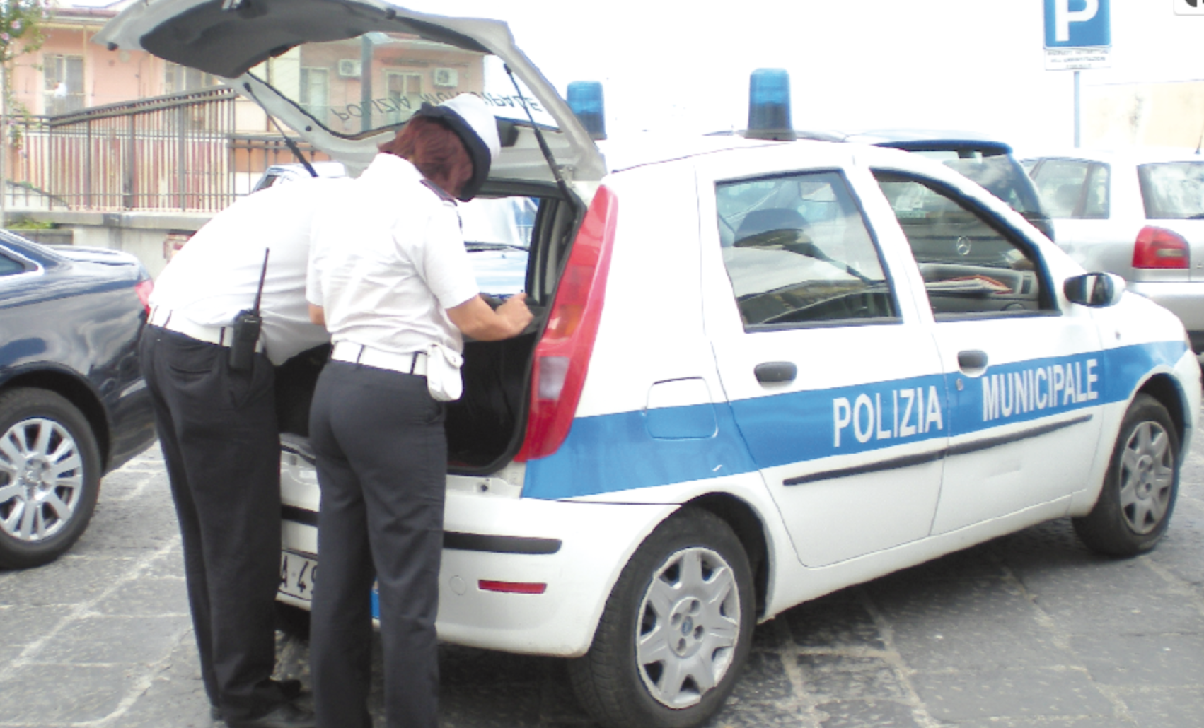 Continua la beffa per i vigili stagionali in attesa di assunzione. Il vicesindaco Iannucci: “Colpa del Consiglio”, Le opposizione: “Responsabilità grilline”