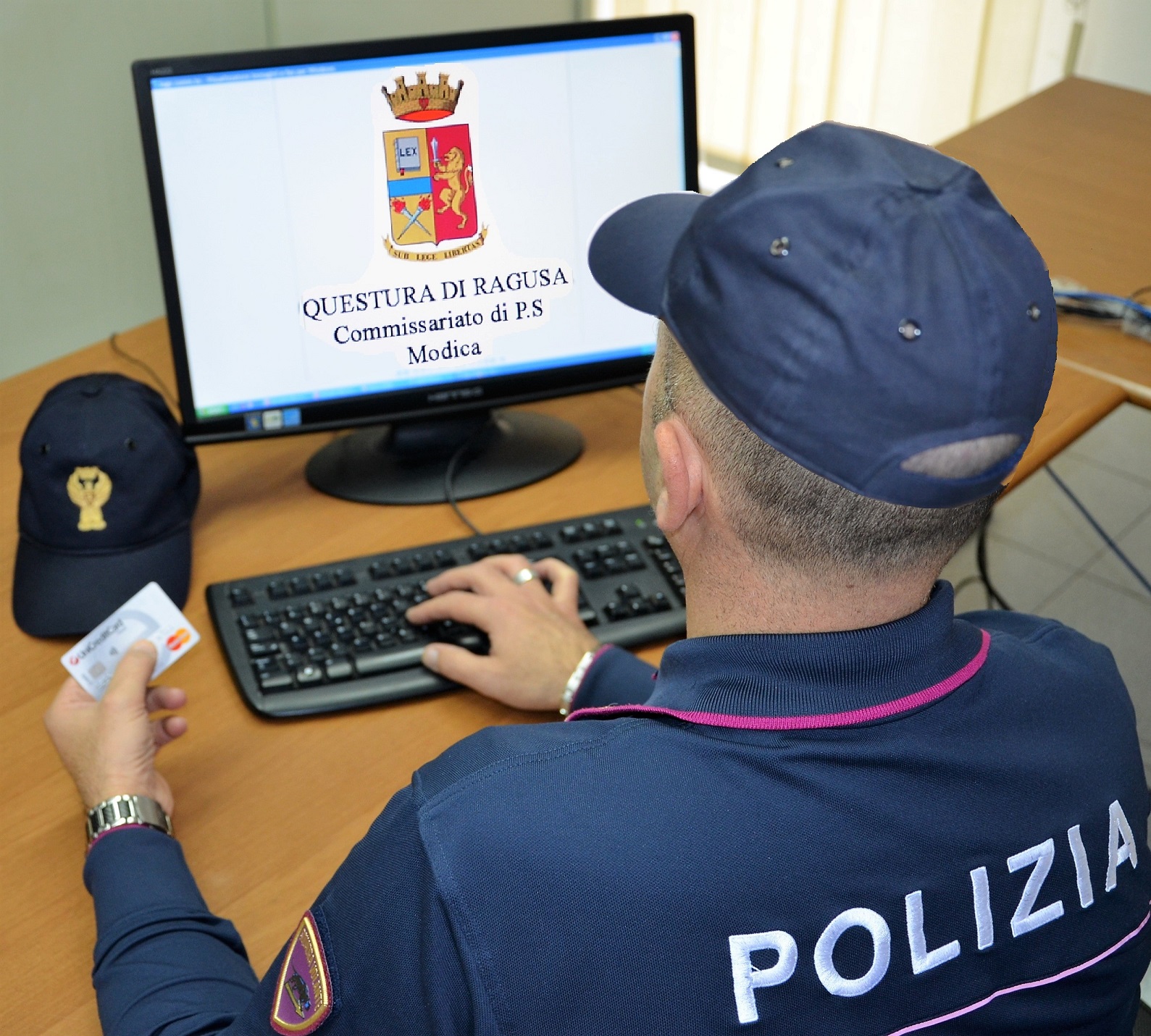 Aumentano le truffe on line. Il commissariato di Modica in azione per contrastarle