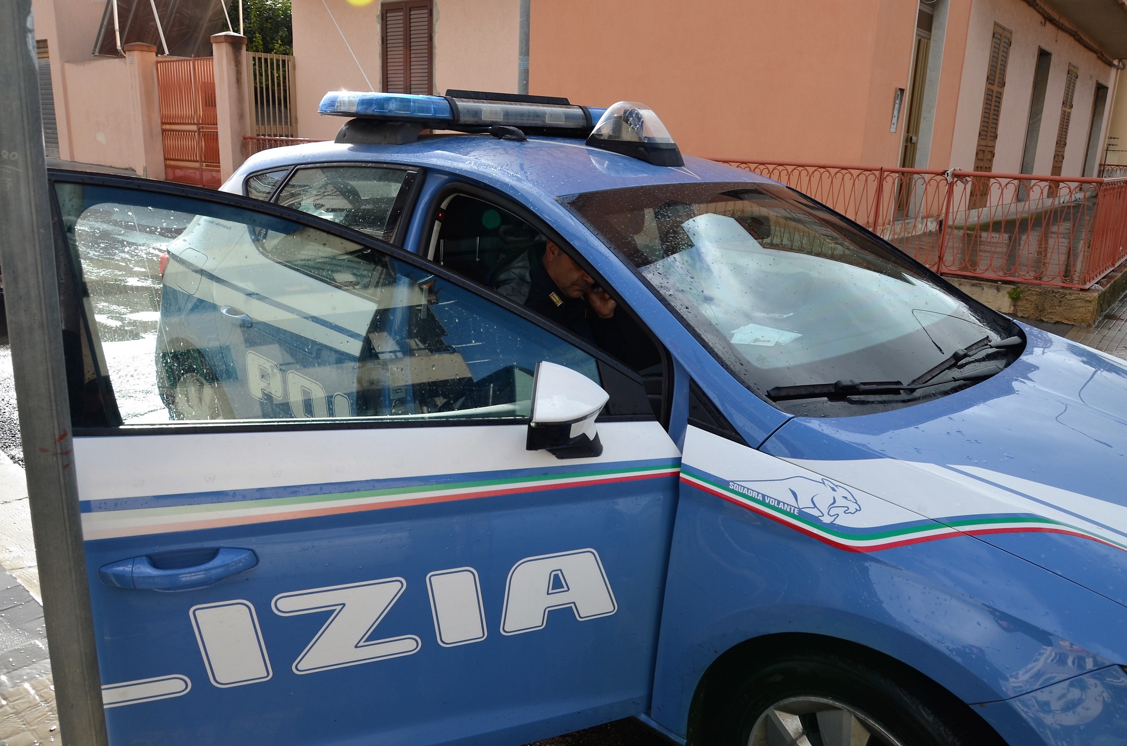 Una donna pozzallese ed il suo compagno marocchino spacciavano a Pozzallo da anni. Arrestati