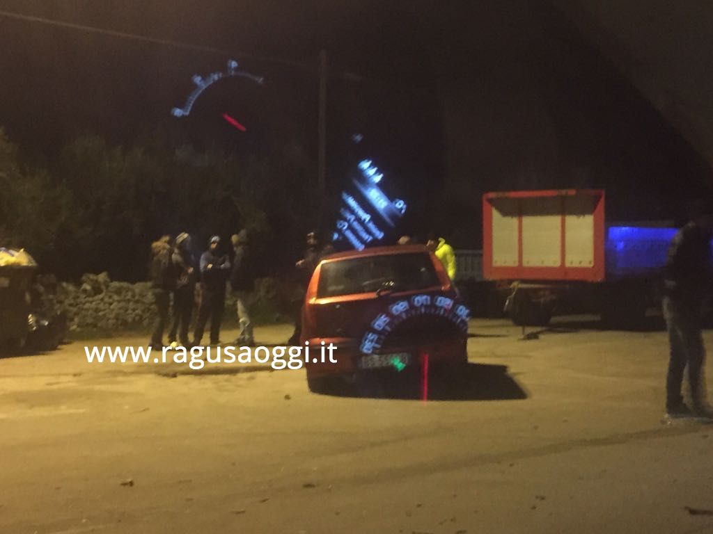 Incidente stradale in contrada da Torre Rodosta a Modica. Tre le auto coinvolte