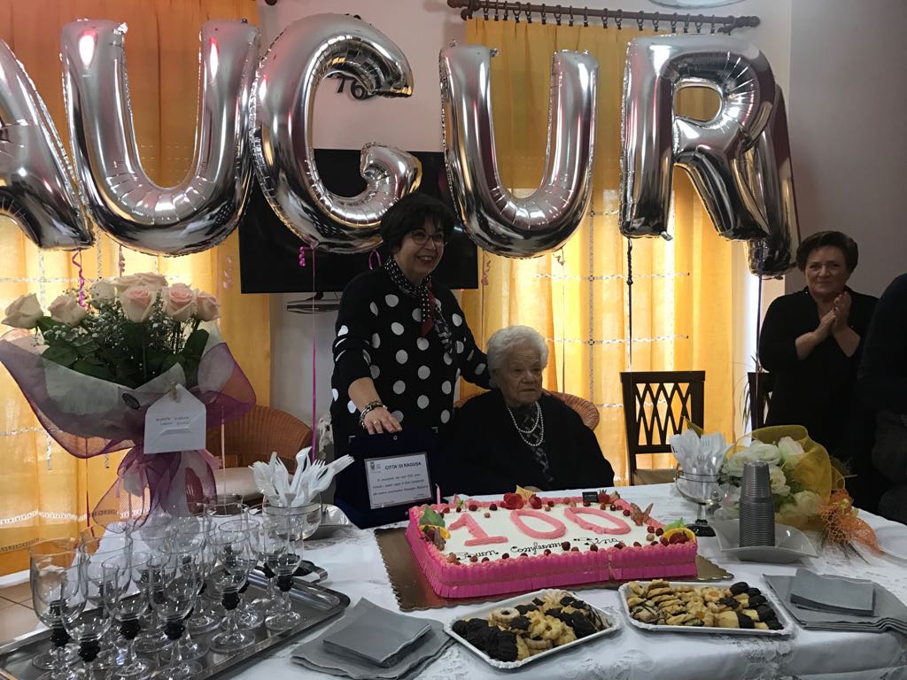 I 100 anni di Giuseppa Migliorisi. Gli auguri del Comune