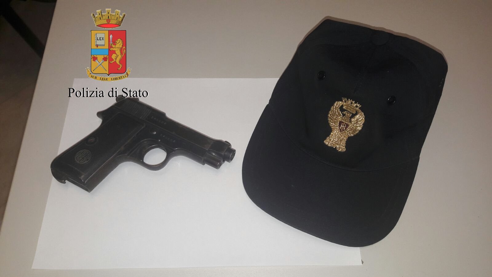 Statunitense in partenza da Comiso con arma occultata nel bagaglio a mano. Bloccato dalla polizia