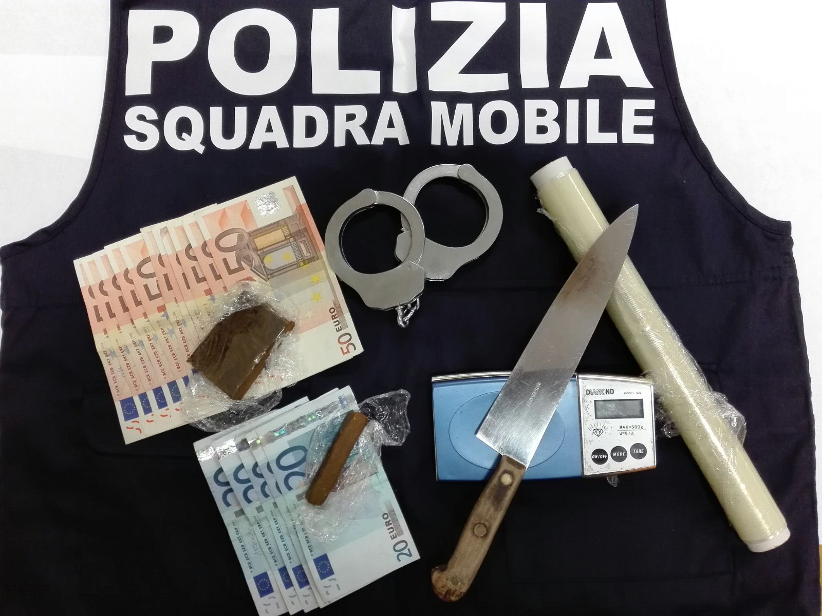 Aveva chiesto asilo politico ma spacciava droga a Ragusa. Arrestato nigeriano (VIDEO)