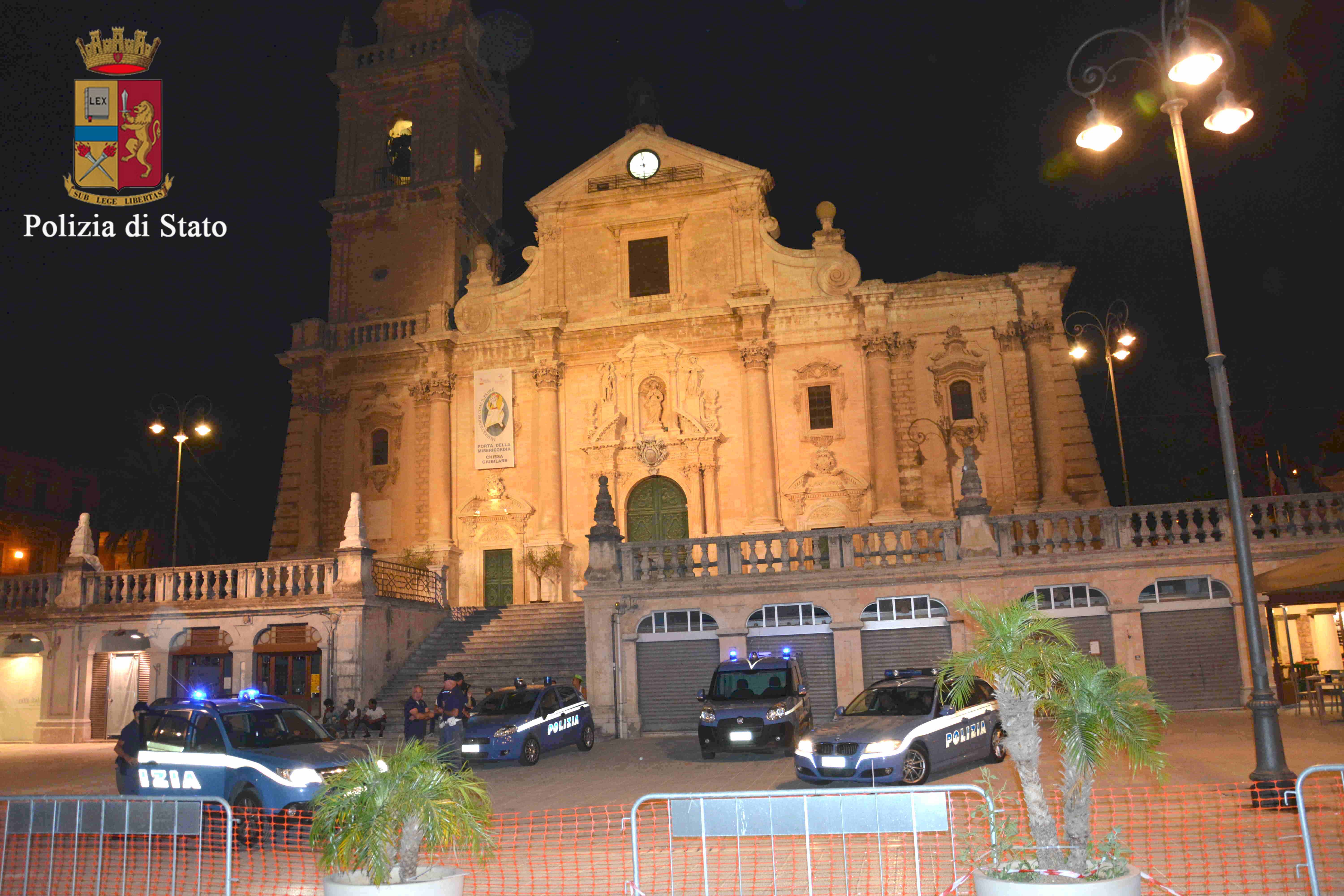 Denunciato dalla polizia minore. Spacciava in piazza San Giovanni a Ragusa