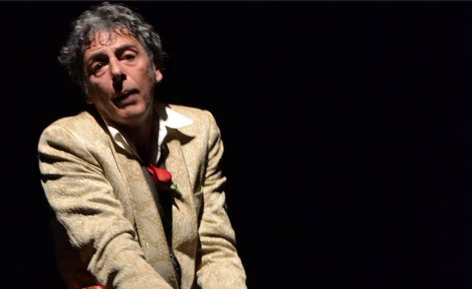 “I cento pazzi”, ovvero come parlare di mafia con ironia. Spettacolo con Giovanni Guardiano