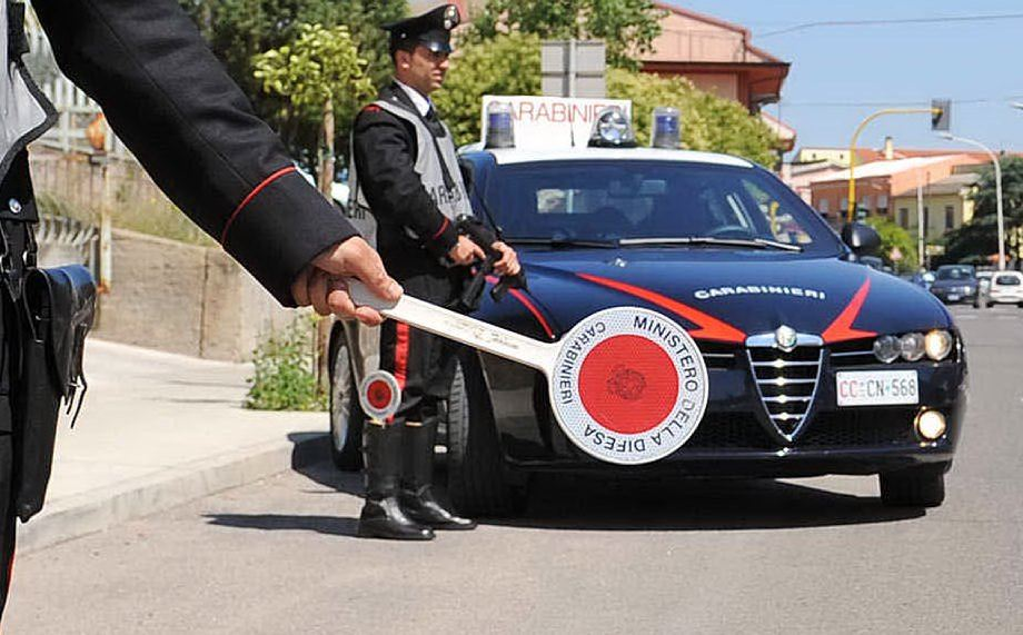 Occultava droga sotto il sedile dell’auto: arrestato dai Carabinieri