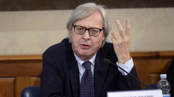 Sgarbi lascia la Sicilia. L’assessore ha maturato la decisione anche dopo la mozione di sfiducia dei 5 stelle.