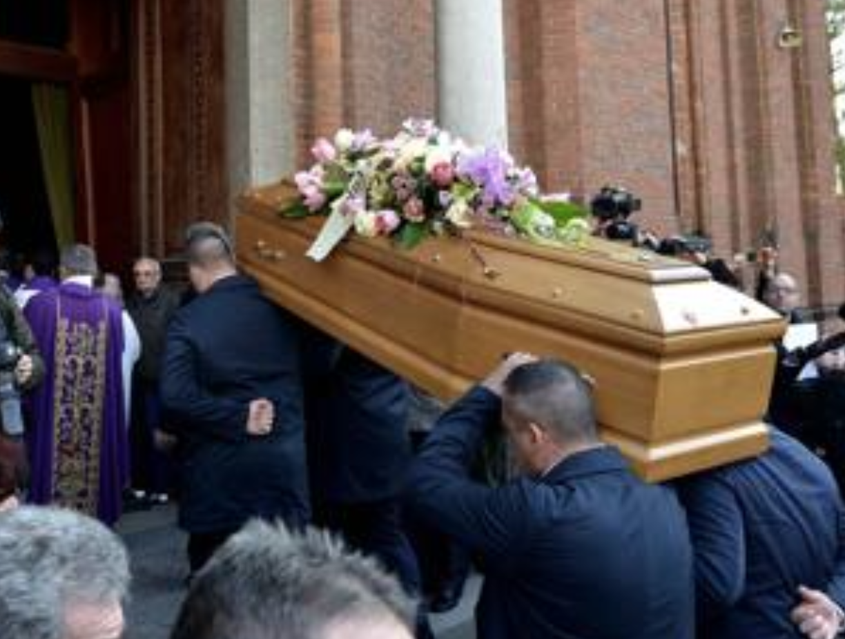 Modica, funerali di Giovanni Gerratana sospesi dai carabinieri. I familiari denunciano responsabilità dell’ospedale