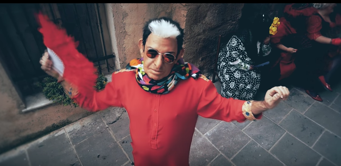 L’imitatore Andrea Barone diventa Malgioglio e si “innamora” del marito Kaneba. Nel video anche Mister Max