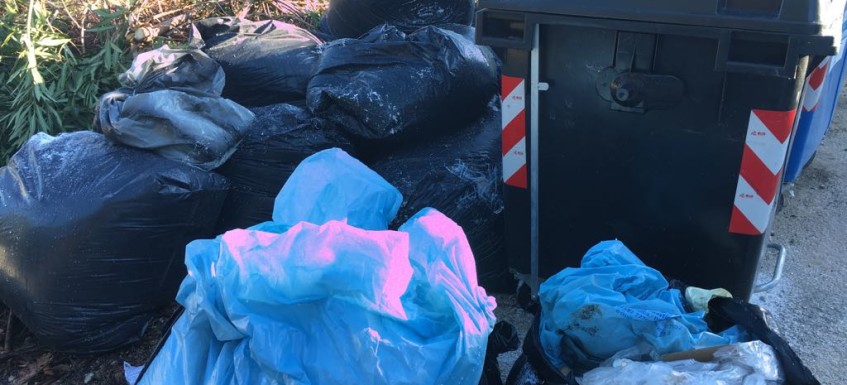 Abbandono e deposito incontrollato di rifiuti. Sanzionate 35 persone dalla polizia locale