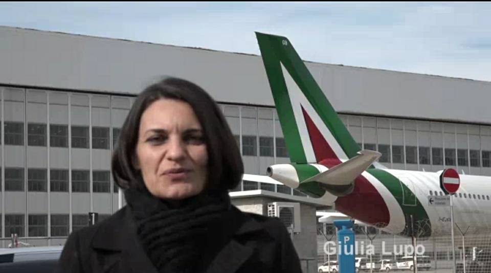 Ed invece, pur se eletta in Lazio, ci sarà una parlamentare grillina di Ragusa. E’ la neo senatrice Giulia Lupo, assistente di volo. Ecco chi è