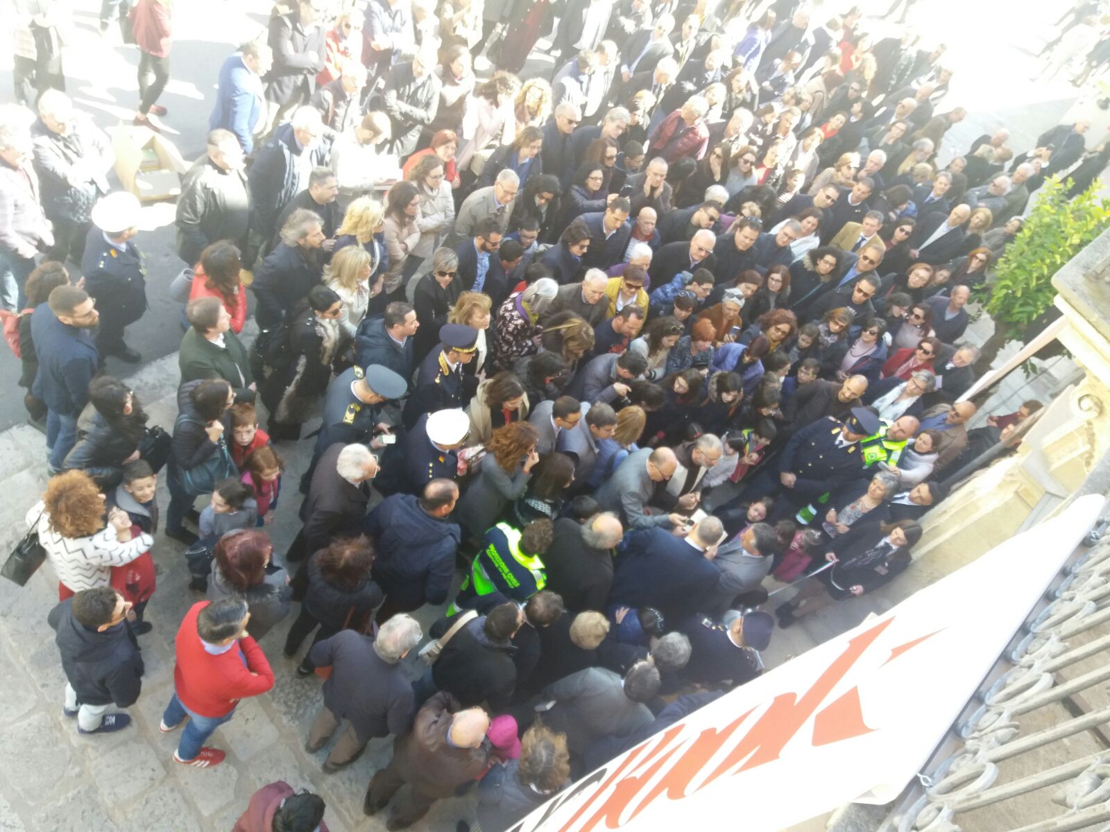 Modica ha di nuovo la sua biblioteca. Inaugurata la “Quasimodo”. Una festa anche per i giovani lettori