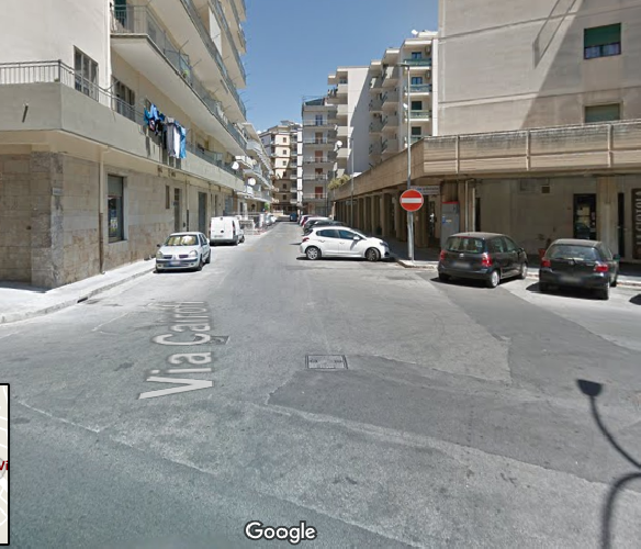 Sbatte con la proprio auto contro un palo e muore. E’ accaduto a Ragusa