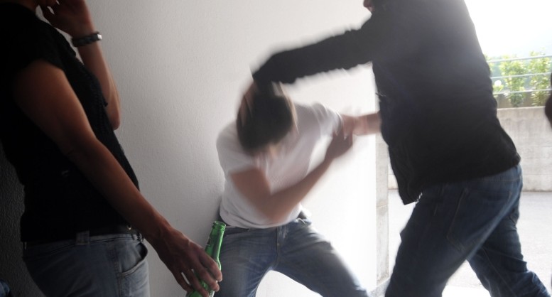 A Ragusa 14enne aggredito per una sigaretta