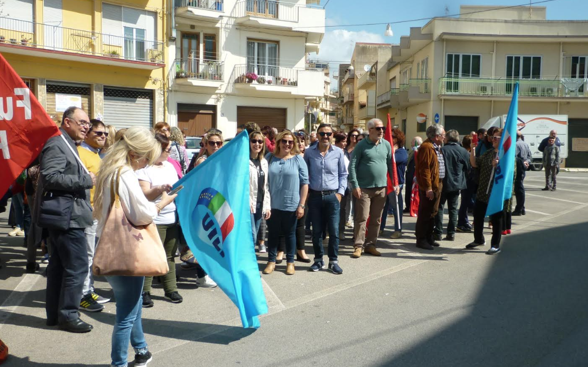 Sit-in dei sindacati davanti all’Asp di Ragusa