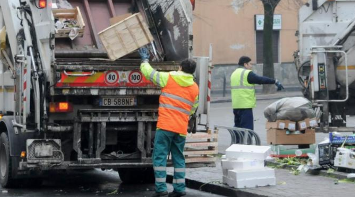 Raccolta rifiuti nei giorni di vento, Tumino (Lab 2.0): “Realizzare infrastrutture per risolvere il problema”