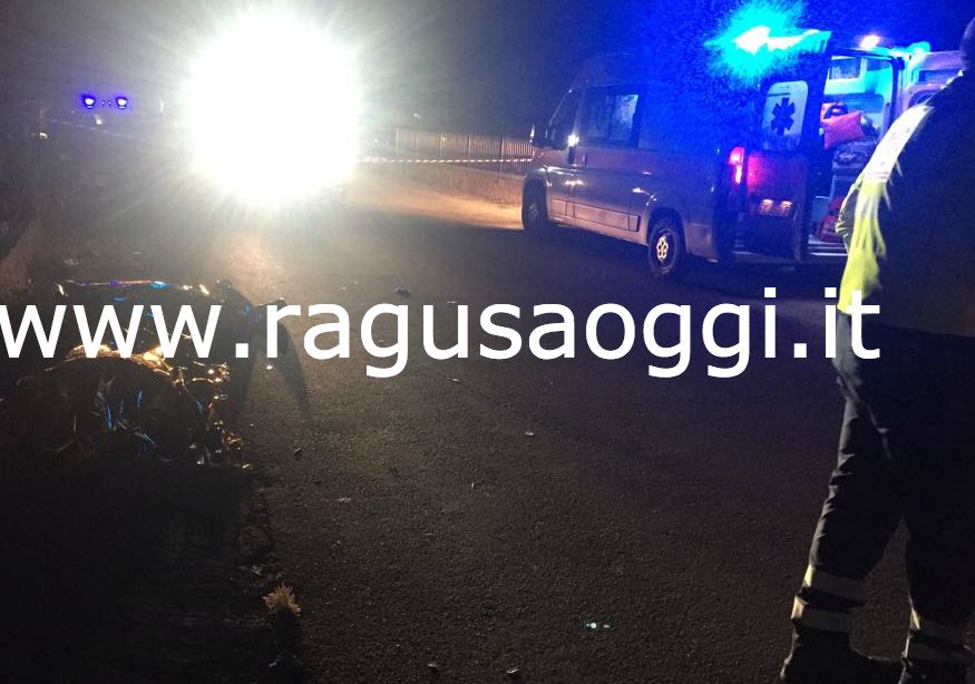 Tre morti. Questo il bilancio del gravissimo incidente stradale nella notte tra Ispica e Rosolini
