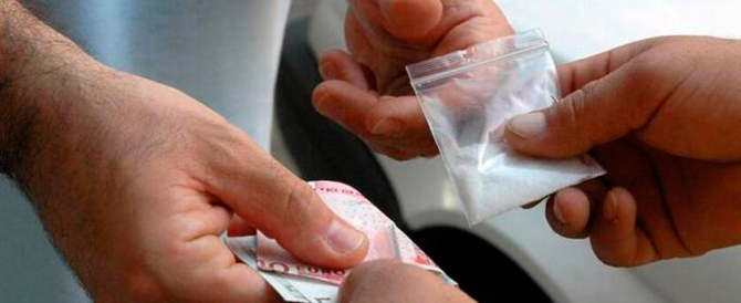 Cocaina e hashish: la polizia arresta a Modica un presunto spacciatore