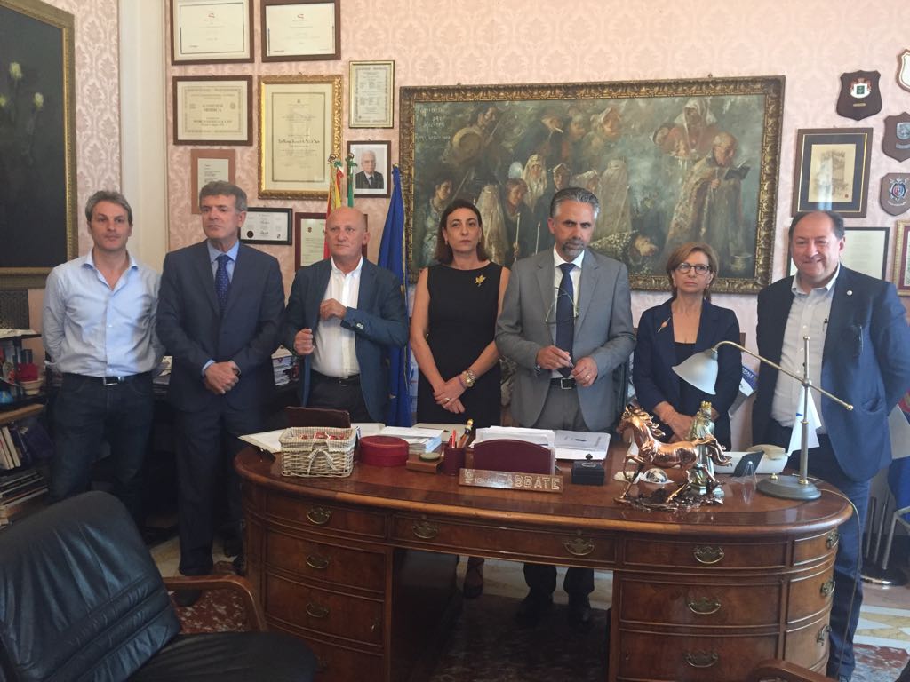 Insediata la nuova giunta comunale a Modica. Inizia ufficialmente l’Abbate bis. Due donne alla carica di assessore