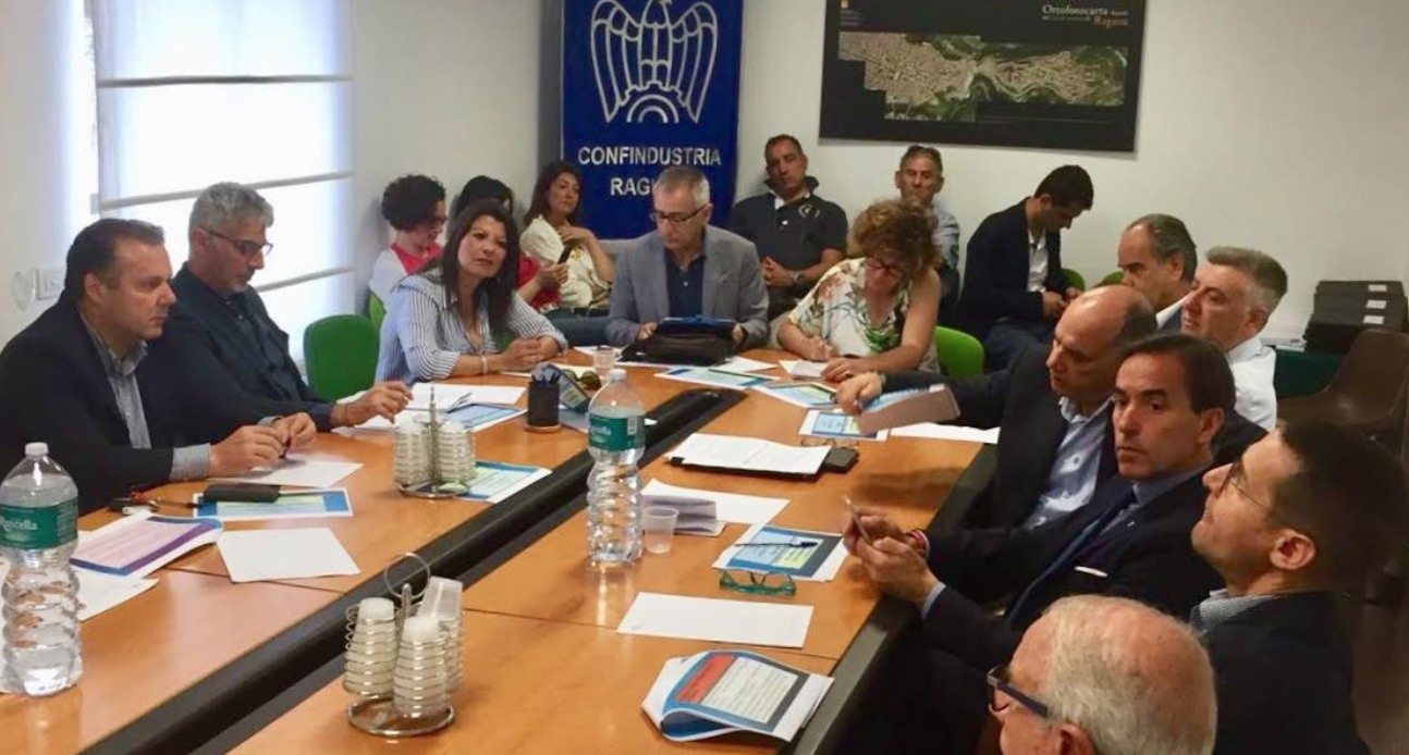 Confronto tra i candidati sindaco e gli industriali. Ecco le richieste avanzate