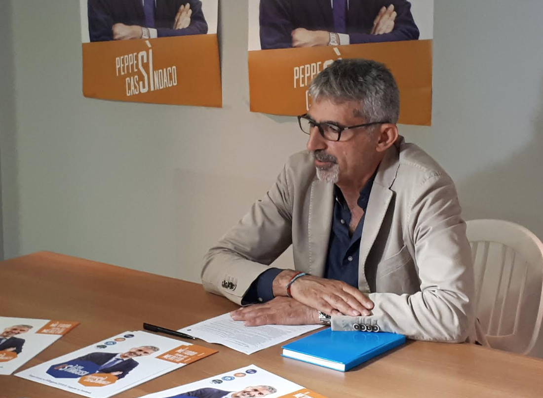 Peppe Cassì in conferenza stampa: “Io sono uomo libero. Gravi insinuazioni su di me”.
