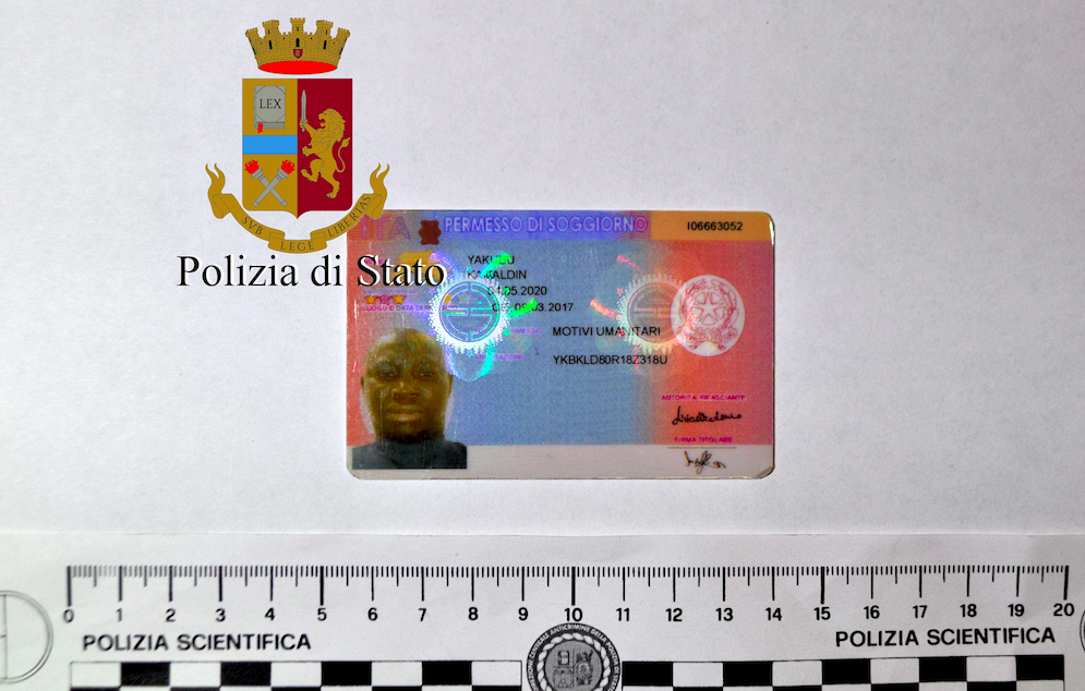 Viaggiava con permesso di soggiorni falso. Arrestato all’aeroporto di Comiso