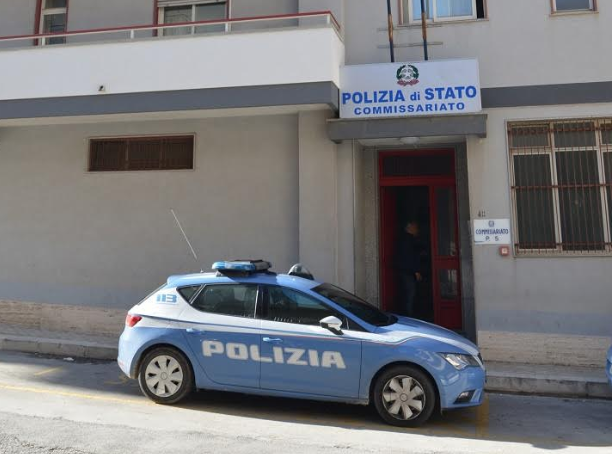 La Polizia arresta a Modica pregiudicato per minacce a pubblico ufficiale. Usato lo spray urticante per bloccarlo