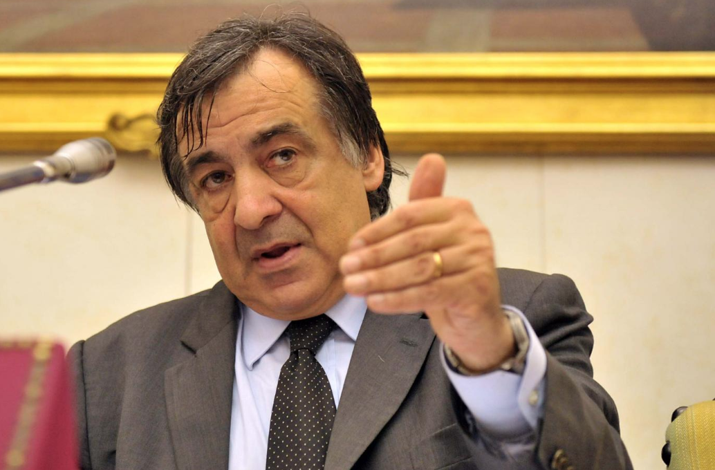 Governo a colpi di tweet. Orlando “Con Di Maio e Salvini si applica il Piano di Rinascita Casaleggio”