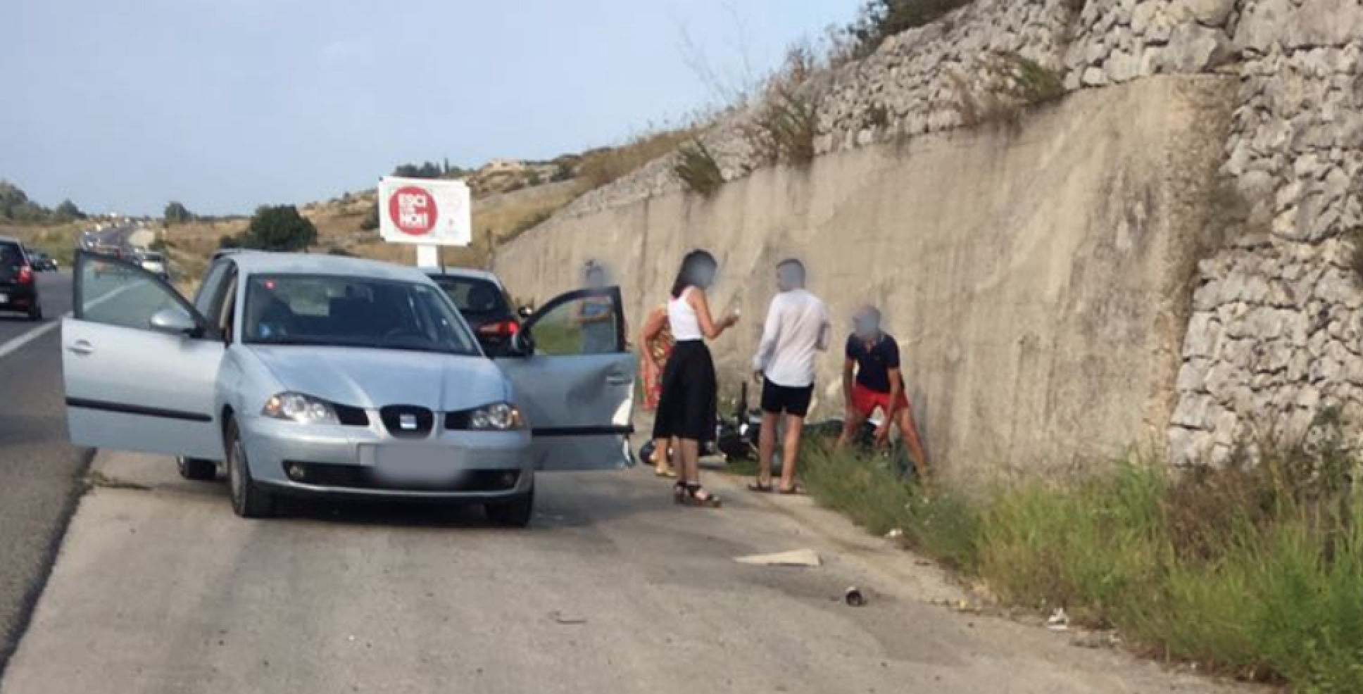 Incidente stradale sulla strada per Marina tra moto e auto