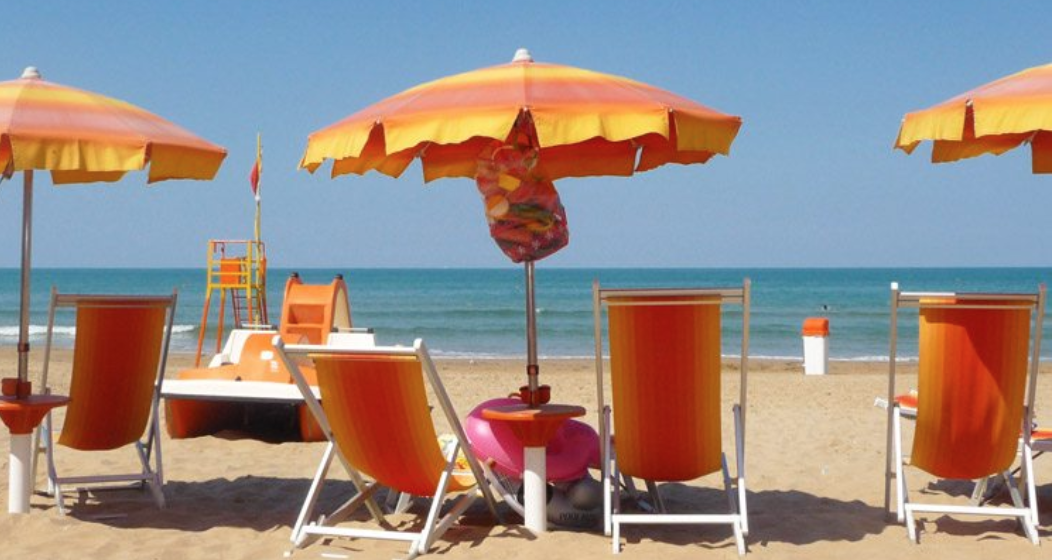 In Sicilia sarà stabile il prezzo di lettini e ombrelloni. Ma a Ragusa aumenterà dl 10%