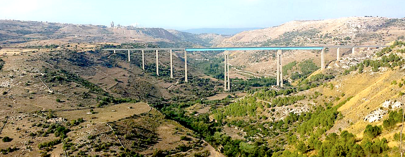 Il ponte che collega Ragusa a Modica è ideato da Morandi, progettista del ponte crollato a Genova. Ecco la mappa di tutti i ponti in Sicilia da controllare