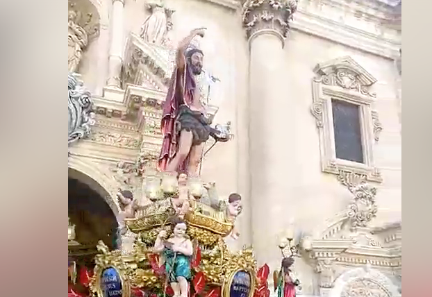 San Giovanni è uscito dalla Cattedrale per andare al Duomo di Ibla. Dopo 18 anni. VIDEO LIVE