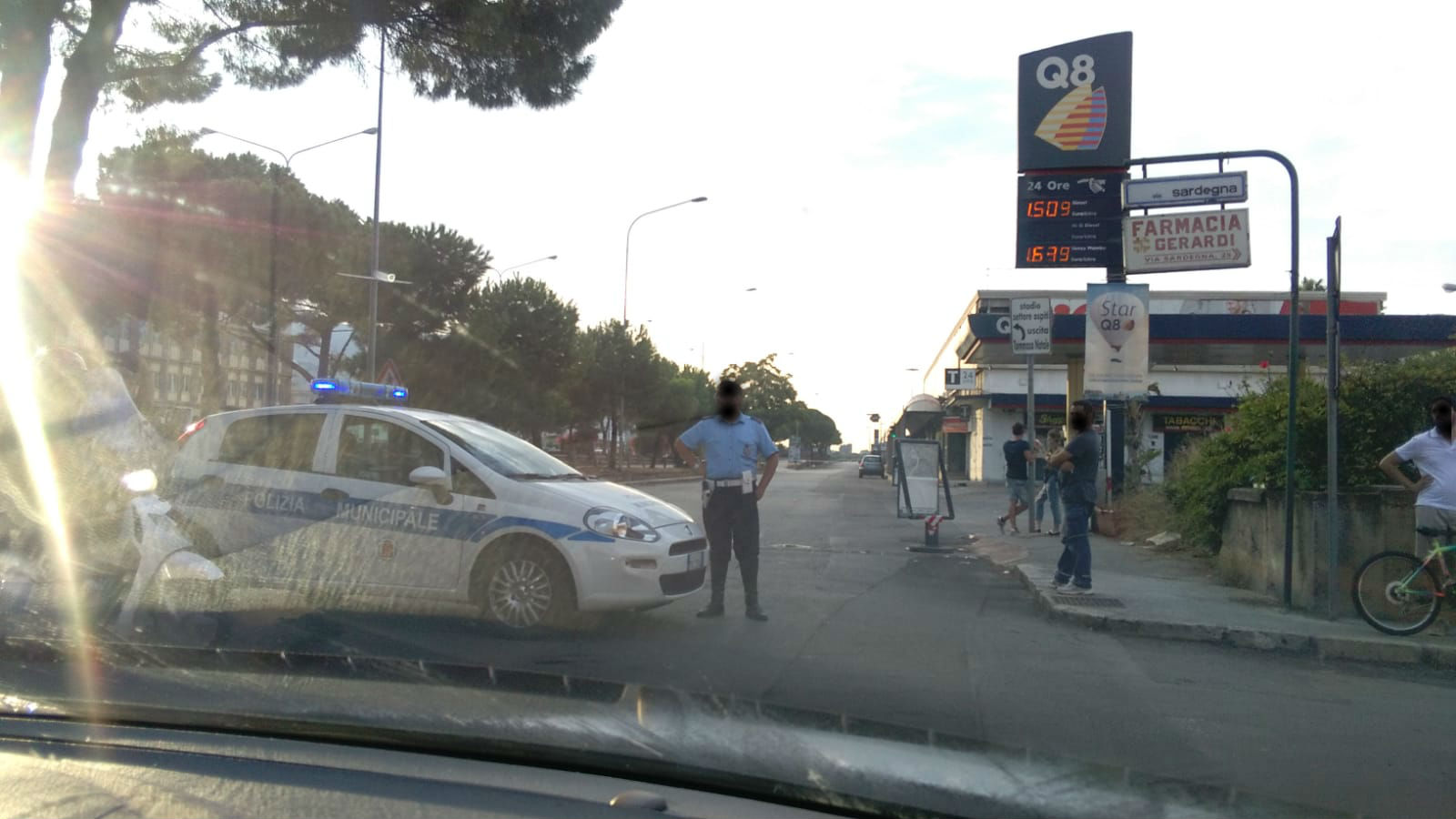 Traffico in tilt a Palermo per fuga di gas su viale Regione Sicilia. Auto in coda da ore e viabilità gestita con scarse informazioni