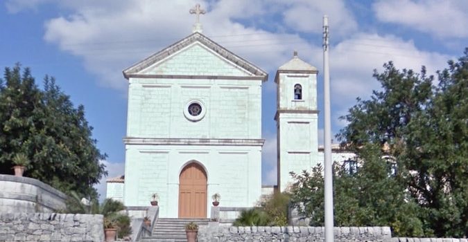 Ladri di campane  nella chiesa di contrada Cozzo Rose