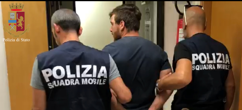 Arrestata la banda che rapinava e picchiava giovani omosessuali (VIDEO)