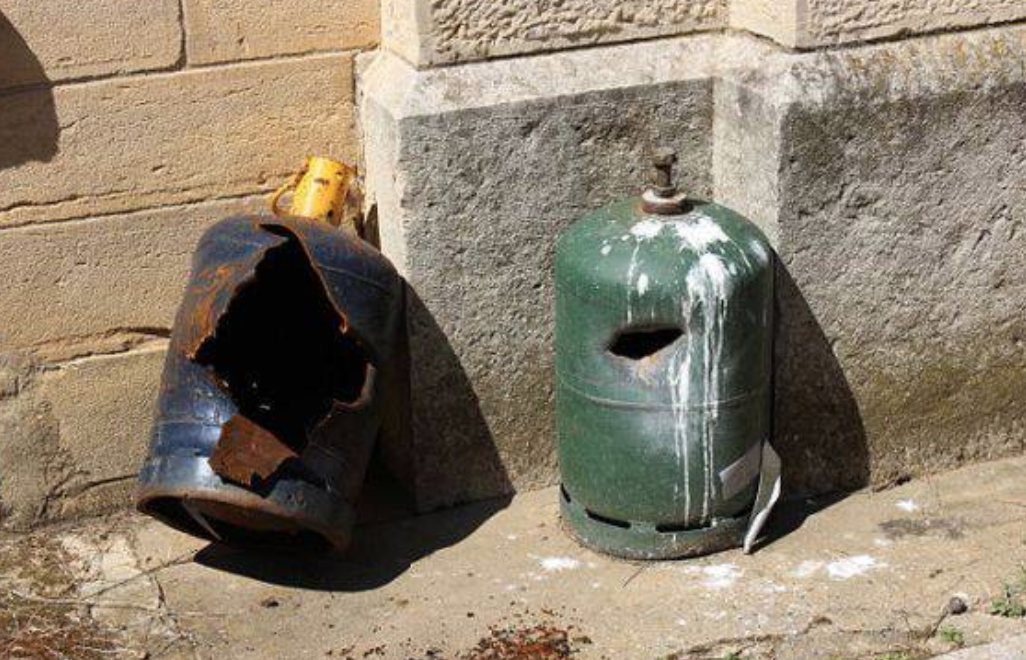 Esplode bombola gas, comisano ricoverato in gravi condizioni
