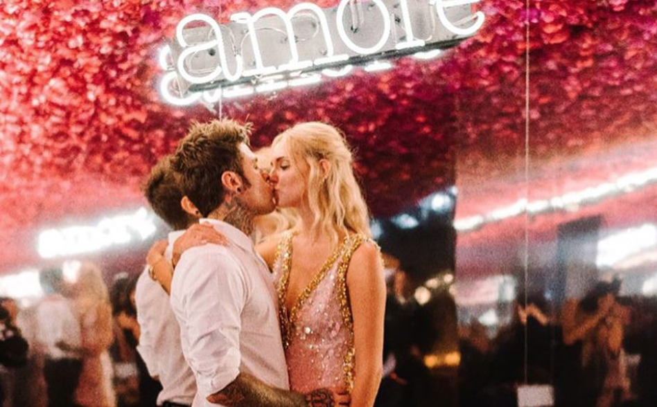 Se questo non è amore: le foto esclusive del party TheFerragnez a Noto. Oggi il “si”