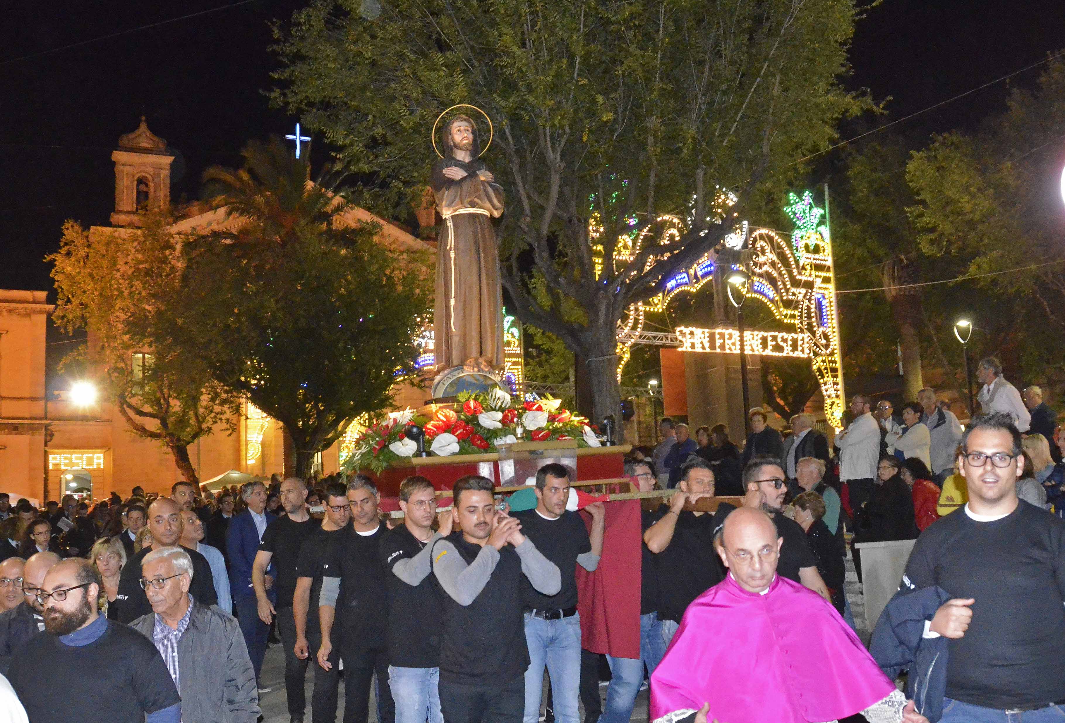 Celebrata festa di San Francesco a Ragusa con migliaia di presenze