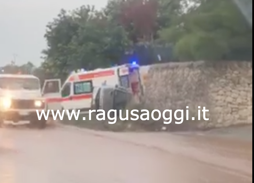 Maltempo: incidente sulla Ragusa – mare. Auto finisce fuoristrada
