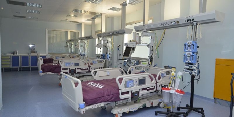 Dati “gonfiati” per evitare Sicilia zona rossa? Un audio crea imbarazzo. Invocati ispettori Ministero mentre assessore regionale Razza rassicura